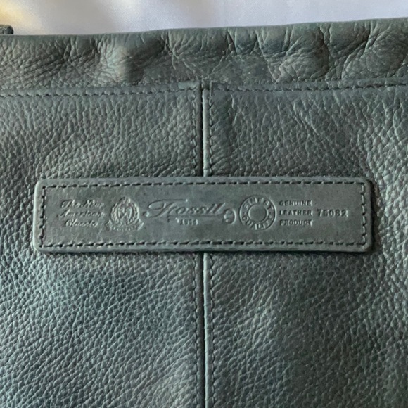 Fossil Vintage Black Leather Crossbody Bag - Picture 8 of 16